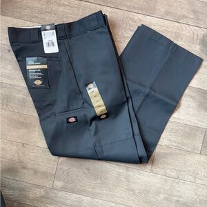 Dickies Loose Fit Twill Work Pants in Charcoal